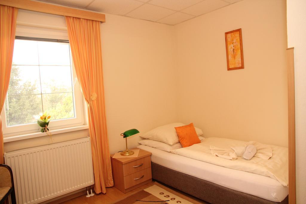 Penzion Romantik Dolná Streda Zimmer foto